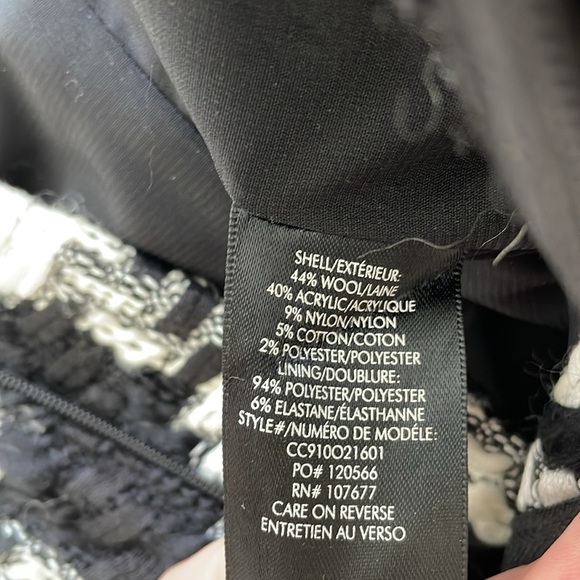 Alice + Olivia houndstooth high waisted tweed shorts 0 - Picture 7 of 8